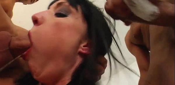  Blowbang group blowjob given by Wendy on Cum For Cover